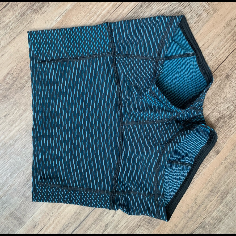 Lululemon boogie short
